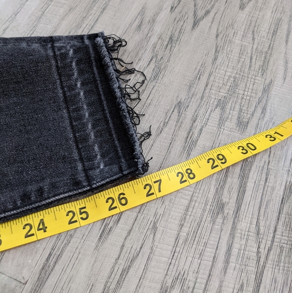 A&F Harper Low Rise Ankle Jeans - Picture 5 of 5